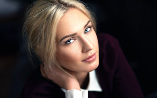 Woman blueeyes white shirt serious - free portrait wallpaper for desktop