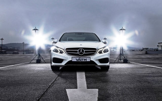 White car parking lot lights - photorealism free wallpaper for desktop