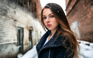Snowy alleyway portrait elina karimova - free portrait wallpaper for desktop