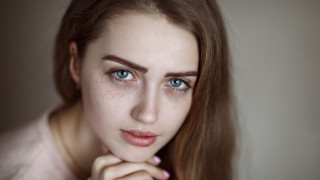 Elina karimova freckled hair blue - hair free wallpaper for desktop