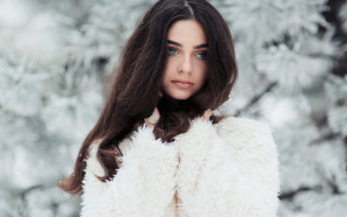 Woman white coat snow forest - fashion photography free wallpaper
