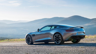 Silver sports car mountains beach - mountain and trees free wallpaper