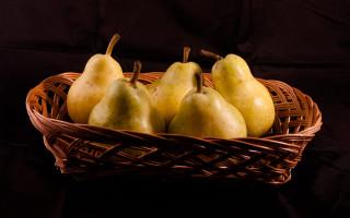 Basket pears black background food - food photography free wallpaper for desktop