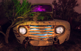 Old truck tree holography clock - holography free wallpaper for desktop