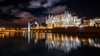 Castle fountain night reflection gothic - arthur b. carles free wallpaper