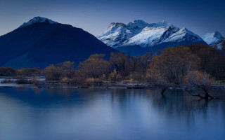 Mountain lake trees night starry - andrew law free wallpaper