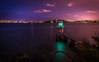 Dock light night city purple - ambient light free wallpaper