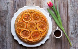 Cake orange slices white plate - a wooden table free wallpaper