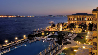 Hotel water night boat city - altoon sultan free wallpaper for desktop