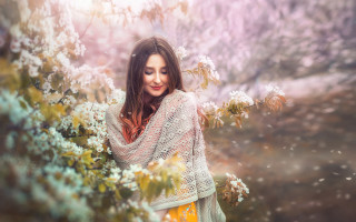 Woman flower field white sweater - a white sweater free wallpaper