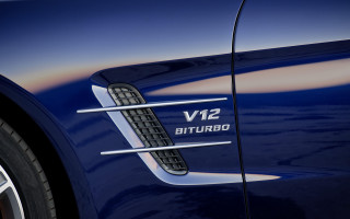 Blue emblem door handle v2 - free airplane wallpaper