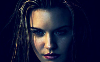 Woman black shirt serious face - dave kendall free wallpaper for desktop