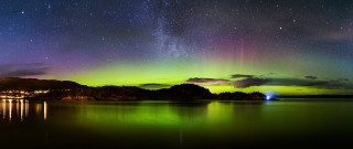 Aurora lake night stars island - eric auld free wallpaper