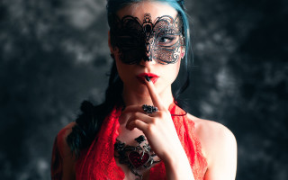 Woman masking hush gothic fantasy - a mask free wallpaper
