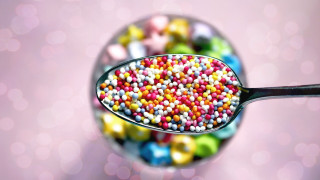 Spoon candy sprinkles pink background - pointillism free wallpaper for desktop