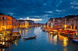 Boat river night buildings lights - canaletto free wallpaper for desktop