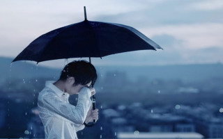 Woman umbrella rain rooftop city - arthur pan free wallpaper
