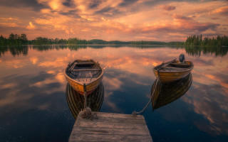Boats dock lake sunset clouds - the sky above them free wallpaper for desktop