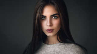 Eszter mattioni portrait long hair 4 - neutral free wallpaper for desktop