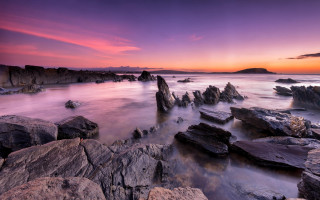 Rocky beach sunset pink sky 5 - a rocky beach free wallpaper