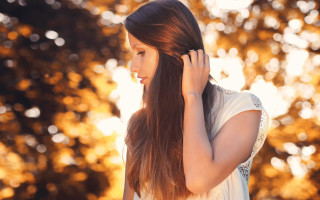 Woman longhair tree autumn bokeh - eszter mattioni free wallpaper