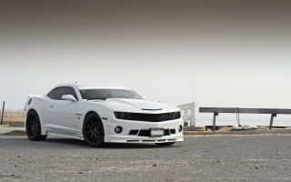 White car road fence water - photorealism free wallpaper for desktop