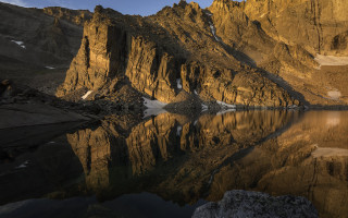 Mountain lake reflection sky cliff - photograph free wallpaper