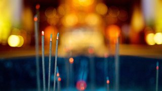 Toothpicks blurry lights blue nails - blurry free wallpaper