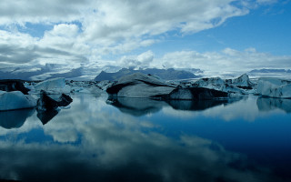 Iceberg mountains lake sky beach - a large body of water free wallpaper for desktop