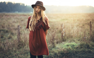 Woman hat field red dress - claire hummel free wallpaper