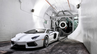 White sports car tunnel machine - a tunnel free wallpaper