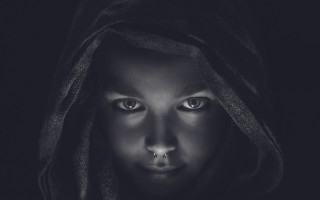 Creepy hooded woman nose piercing - a nose free wallpaper for desktop
