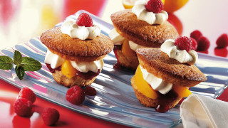 Plate desserts raspberries lemons food 2 - camille bombois free wallpaper