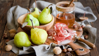Wooden bowl pears honey still - flavia bloi free wallpaper for desktop