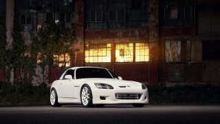 White sports car night city 2 - the sun free wallpaper for desktop