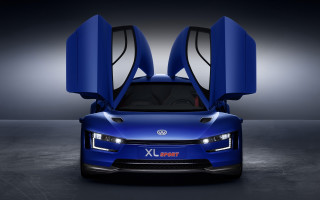 Blue sports car doors open - a spotlight free wallpaper