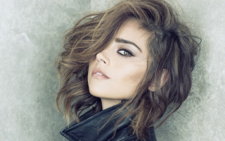 Woman blackjacket head shoulder shorthair - charlotte harding free wallpaper