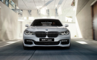 White car street building sign 2 - a sign free wallpaper