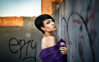 Gothic purple dress graffiti fashion - graffiti art free wallpaper