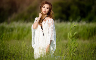 Woman white dress field bush - her cheek free wallpaper