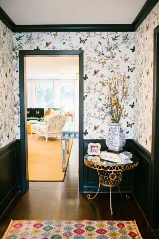 Hallway rug table vase floor - a vase free wallpaper for mobile