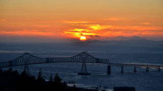 Sunset bridge water clouds cityscape 2 - a body of water free wallpaper for desktop