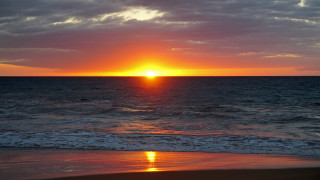 Sunset ocean waves beach dawn 4 - free sunset wallpaper for desktop