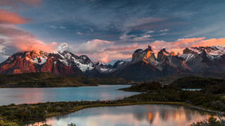 Mountain lake sunset clouds fire - a lake in the foreground and a sunset in the background free wallpaper