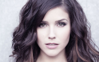 Woman longhair blackshirt blowingwind fineart - charlotte harding free wallpaper