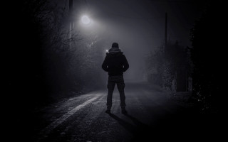 Night street fog moon planet - a street light in the background free wallpaper