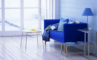 Blue couch living room table - a lamp free wallpaper