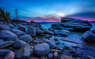 Rocky beach sunset trees lake - a rocky beach free wallpaper