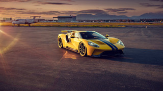 Yellow sports car runway sunset 2 - ƒ 1. free wallpaper