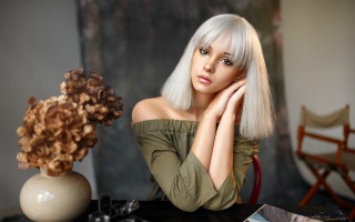 White hair woman table vase - white hair free wallpaper